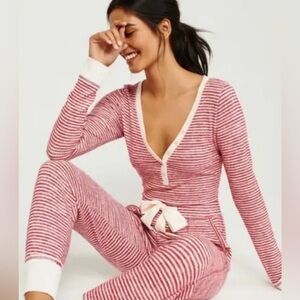 Abercrombie & Fitch Holiday - Striped Red/White Pajama joggers-sz M